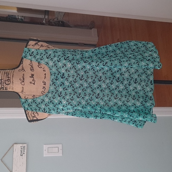 Sheeemr top - Picture 1 of 5